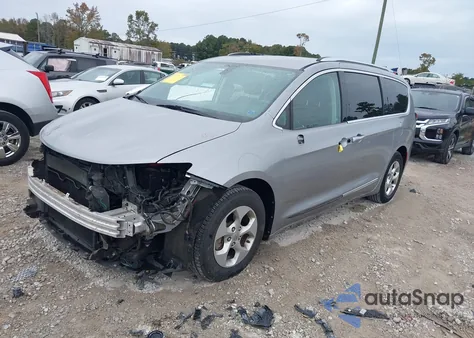 2017 Chrysler Pacifica Touring-L Plus из США, поврежденный, VIN 2C4RC1EG4HR519936